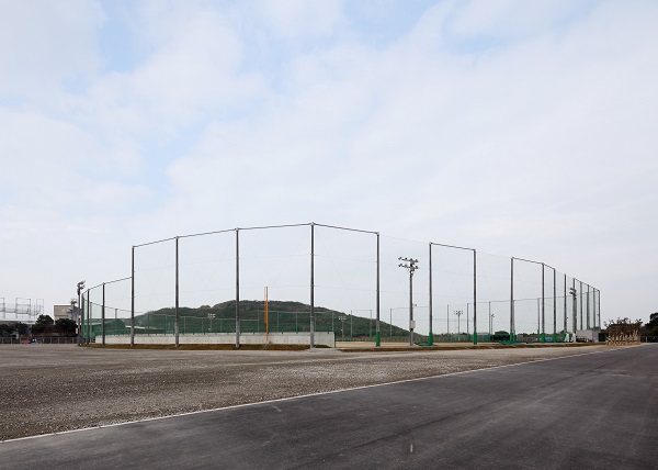 自由ヶ丘高等学校 野球場（外観北東面）