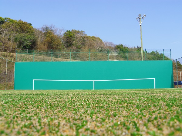 日向市サンパーク体育施設テニスコート 15年3月竣工 日向市サンパーク体育施設テニスコート 15年3月竣工