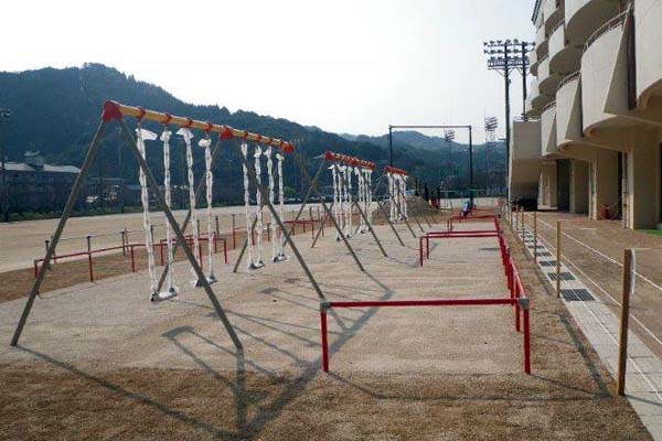 玄海みらい学園グラウンド整備　遊具