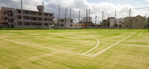 コウフ・フィールド株式会社　美東公園　沖縄県沖縄市　人工芝テニスコート